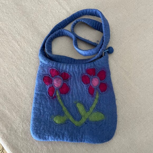 Wool Crossbody Bag - Felted wool bag from Nepal - Picture 4 of 13
